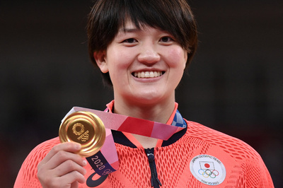 【写真特集】金メダルを獲得した新井千鶴 柔道女子70キロ級