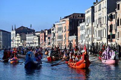 伊ベネチア、観光客削減策の入場料徴収「簡単な方法」で