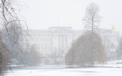 英各地で大雪、市民の生活にも影響