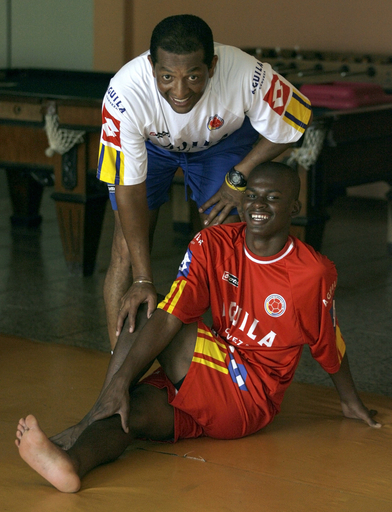 ＜サッカー 07南米ユース選手権＞コロンビア代表 ウルグアイ戦に向けて調整練習を行う - パラグアイ