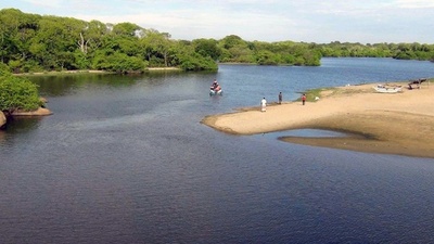 ワニに襲われ死亡か、英国人記者の遺体発見 スリランカ