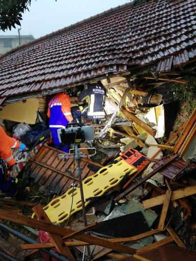 西日本で大雨 1人死亡 140万人超に避難指示