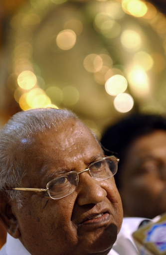 タミル系住民の強制退去を首相が陳謝