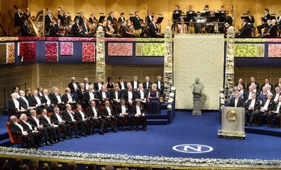 ノーベル賞授賞式、理事長はマンデラ氏の功績に言及