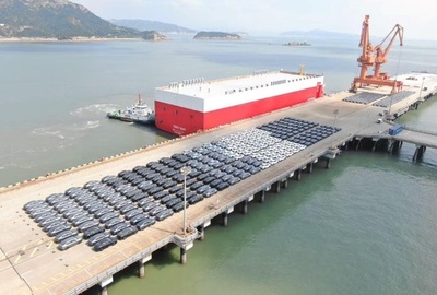 中国浙江省温州港と中東を結ぶ新エネ車専用ローロー船航路が開通