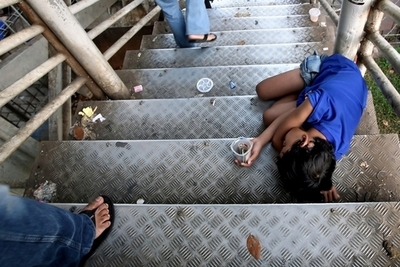 9歳のインドネシア少年、父親の100万円とともに家出