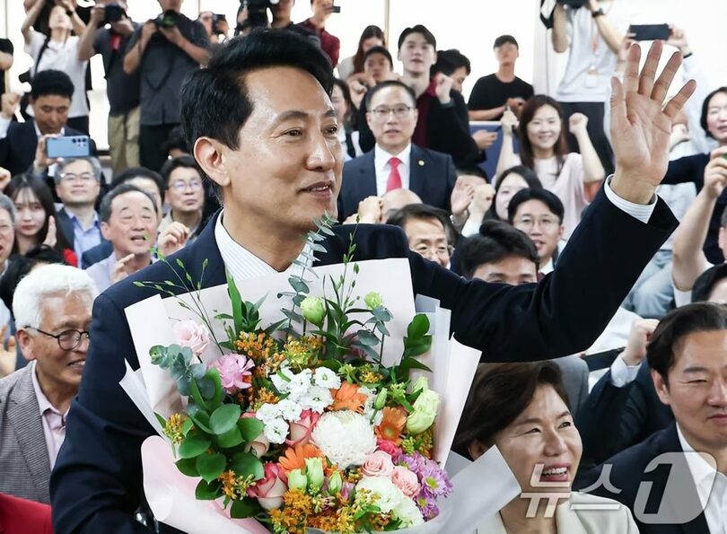 ソウル市長に当選した韓国野党「国民の力」のオ・セフン市長(c)news1