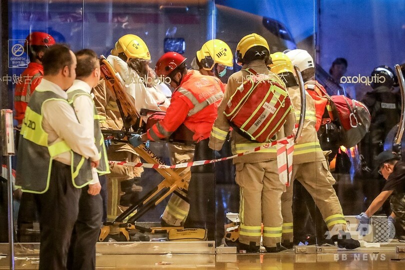 デモ参加者が集まる商業施設付近に刃物男、5人負傷 香港