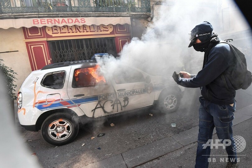「黄色いベスト」運動、仏各地で抗議デモ再開、警察と衝突も