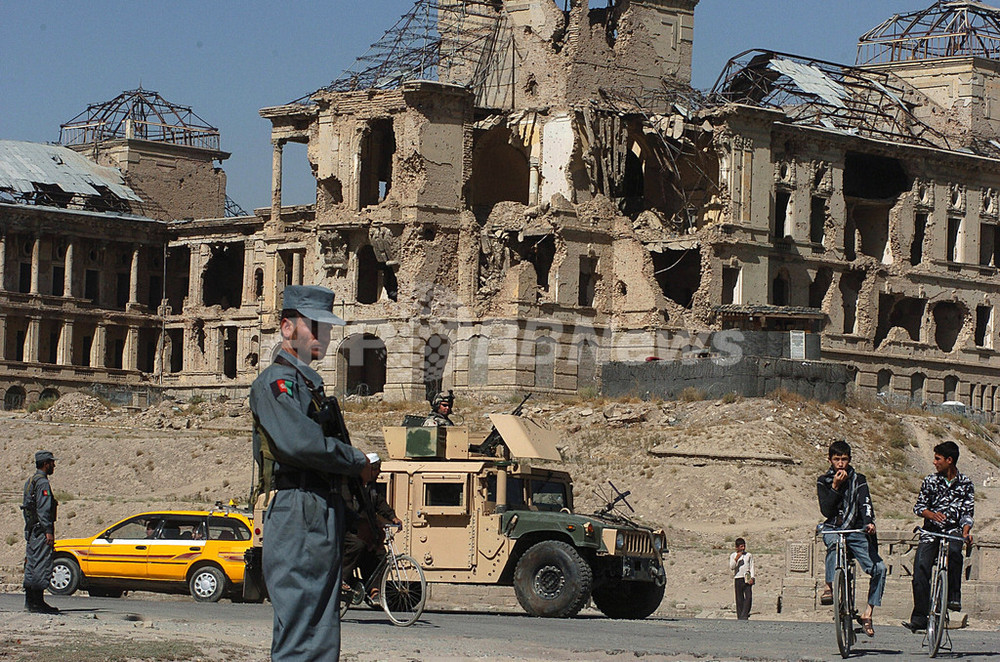 米など11か国の駐日大使、テロ特措法の延長求める共同声明を発表 写真1枚 国際ニュース:AFPBB News