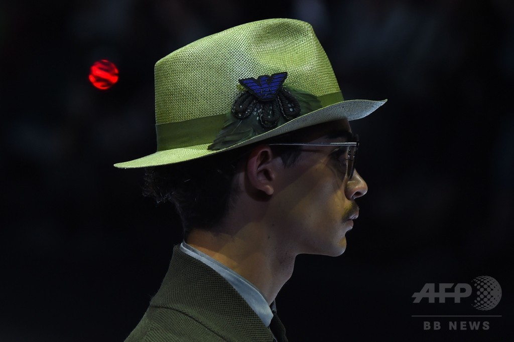 「エンポリオ アルマーニ」17年春夏メンズ