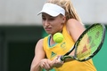 リオデジャネイロ五輪、テニス女子シングルス1回戦。リターンを打つダリア・ガブリロワ（2016年8月7日撮影）。(c)AFP/Roberto SCHMIDT