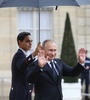 フランス・パリで開かれた第1次世界大戦終結100年記念式典の一環で、エリゼ宮（大統領府）での昼食を終えて同宮を後にするロシアのウラジーミル・プーチン大統領（2018年11月11日撮影）。(c)JACQUES DEMARTHON / AFP