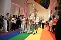 タイ・バンコクのショッピングモールで開催された婚姻届提出イベントに出席するカップル（2025年1月23日撮影）。(c)Lillian SUWANRUMPHA / AFP