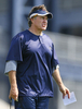 練習を見守るビル・ベリチック（%%Bill Belichick%%）ヘッドコーチ。(c)AFP/Getty Images Jim Rogash
