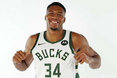 アデトクンポがバックスと3年約278億円で契約延長 米報道 写真1枚 国際