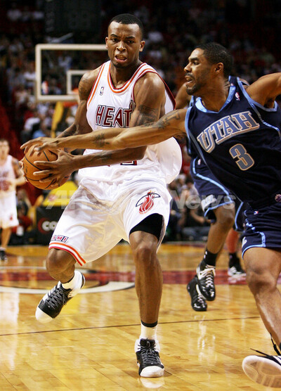 ヒート ジャズを降してシーズン8勝目 写真26枚 ファッション ニュースならmode Press Powered By Afpbb News