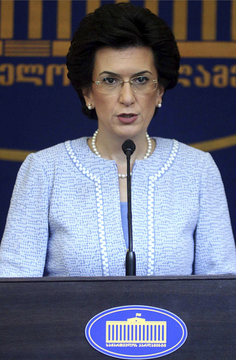 グルジア非常事態令、16日に解除