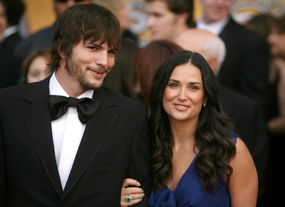 ＜第13回映画俳優協会賞＞授賞式会場にデミ・ムーアとアシュトン・カッチャーが登場 - 米国