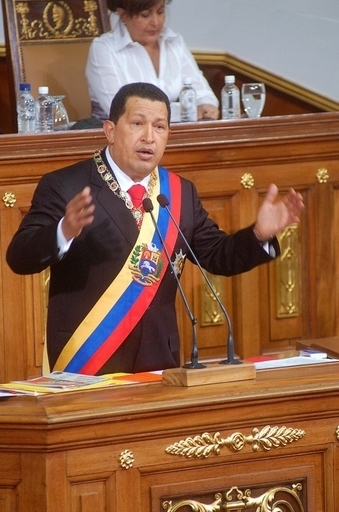 チャベス大統領、プレステは子供にとって「毒」で「地獄への道」