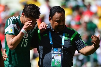 メキシコのモレーノが左脚すね骨折