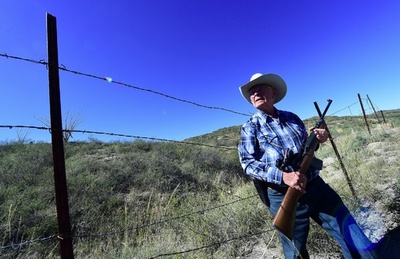 トランプ氏の公約「メキシコ国境との壁」切望する米牧場主