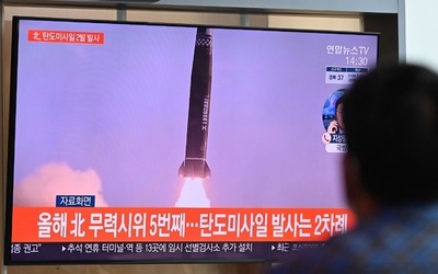 北朝鮮、日本海に弾道ミサイル2発発射 韓国軍発表