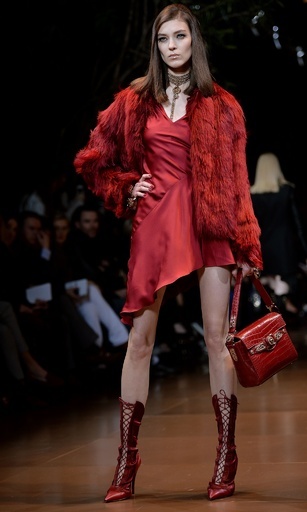 ＜14/15年秋冬ミラノコレクション＞ヴェルサーチ