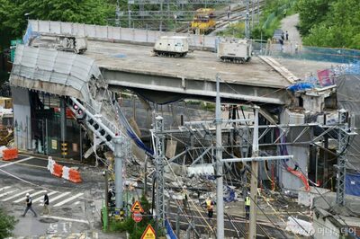 ソウル西小門高架車道崩落、事故当日に列車181本が「現場の下」を通過