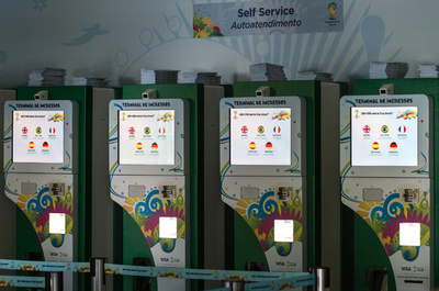 W杯に衝撃、違法チケット販売にFIFA関係者関与か