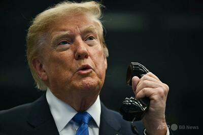 トランプ氏、NBC司会者を威嚇 中間選挙報道めぐり