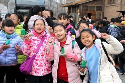 語学研修、宇宙キャンプ、プログラミング・・・中国で人気の体験型研修旅行