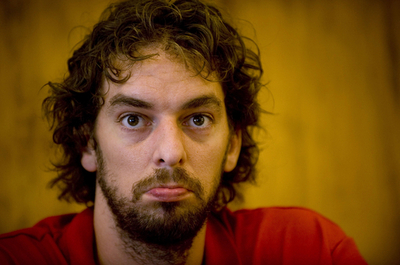 ガソル 指骨折で3週間の離脱