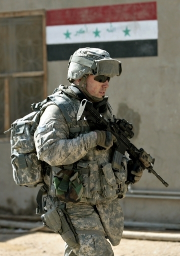 イラク駐留米軍、9月末までに1万2000人撤退