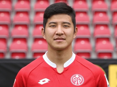 韓国代表の朴柱昊がドルトムントに加入