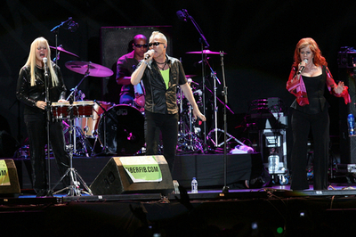 ビー・フィフティートゥーズ 「第13回ベニカシム国際フェスティバル」最終日に登場