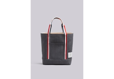 「トム ブラウン」東海地方初ショップオープン、先行発売も