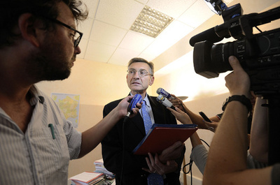 「ヒトラーはロマを十分に殺さなかった」発言で仏議員の捜査開始