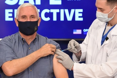 米副大統領、コロナワクチン公開接種 21日にはバイデン氏も