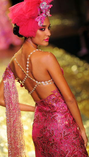 インド・ファッションの祭典、デリー・クチュール・ウィーク2010開催