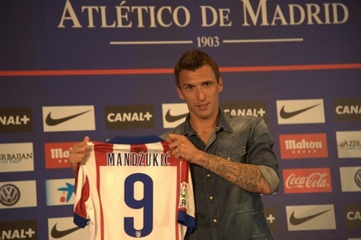 マンジュキッチがアトレティコ・マドリード入団会見