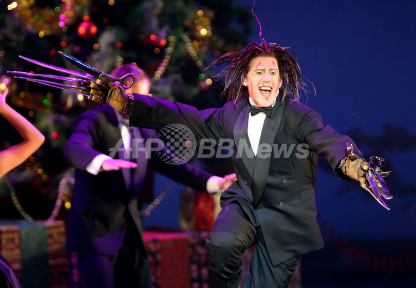 ダンス・ミュージカル『シザーハンズ』パリで上演