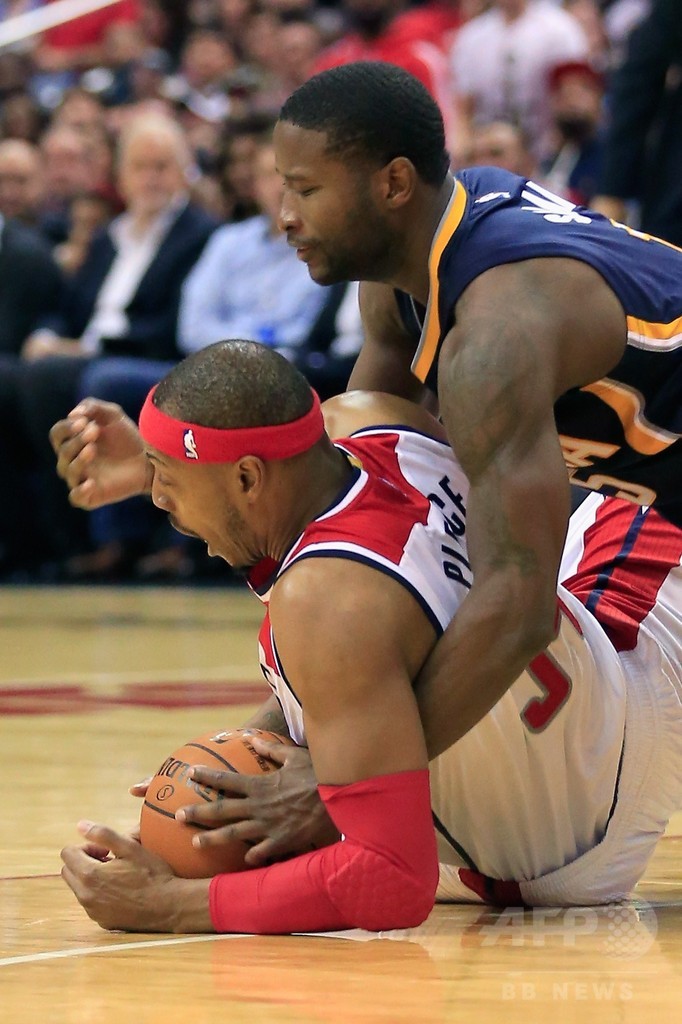 ウィザーズが延長戦の末にペイサーズ下す