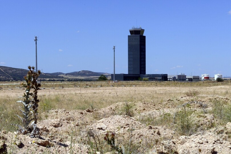 「スペインの幽霊空港 130万円で買います」 中国の投資家ら