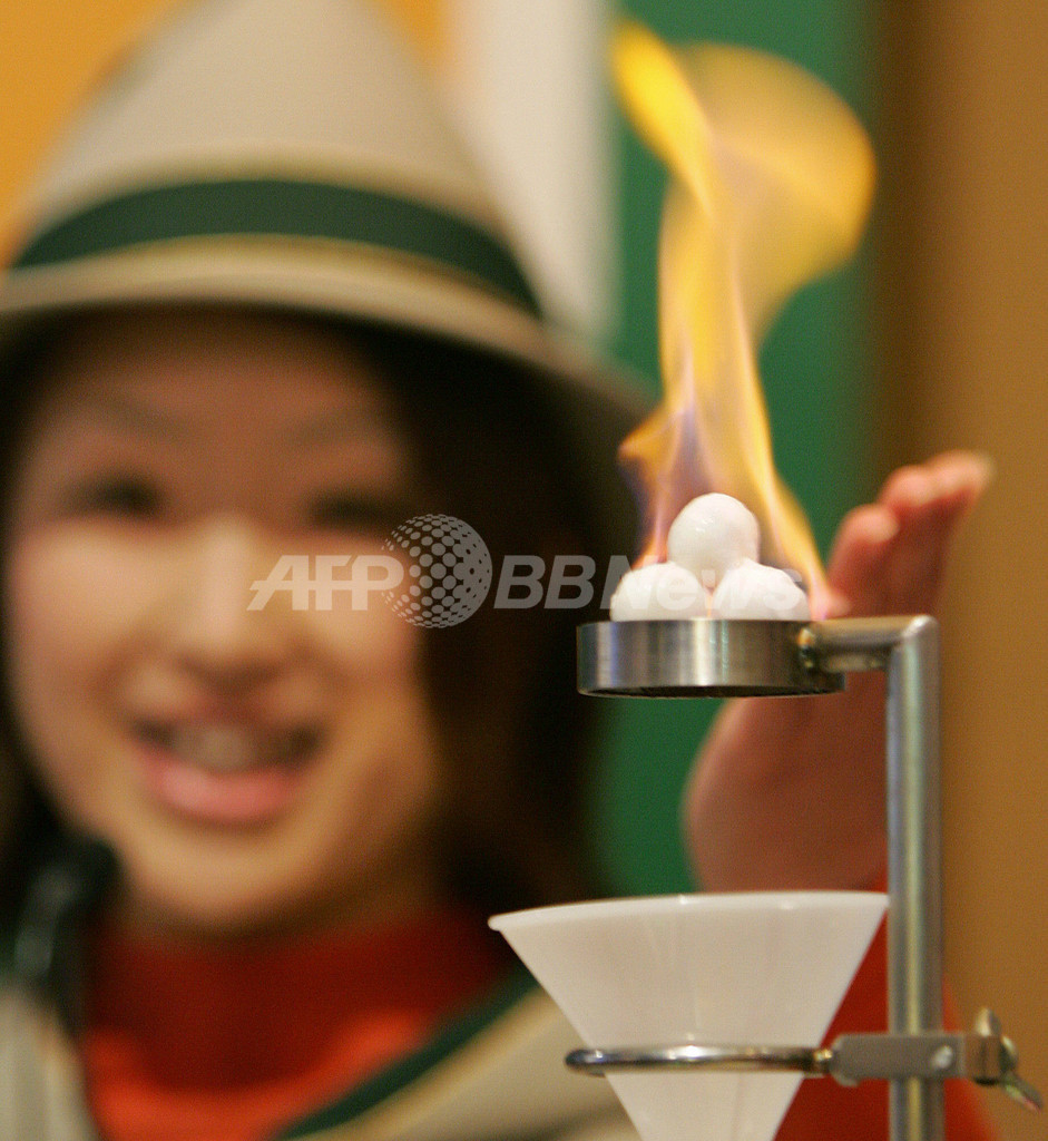 日本近海のメタンハイドレート、政府が来年度に試掘 日本近海のメタンハイドレート、政府が来年度に試掘