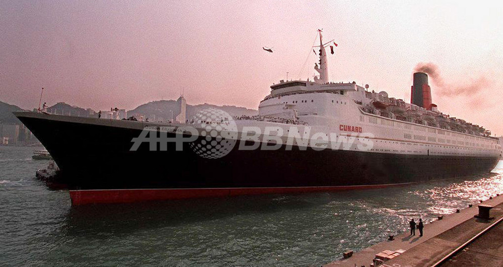 ドバイ政府、英国の豪華客船クイーン・エリザベス2世号を1億ドルで購入 