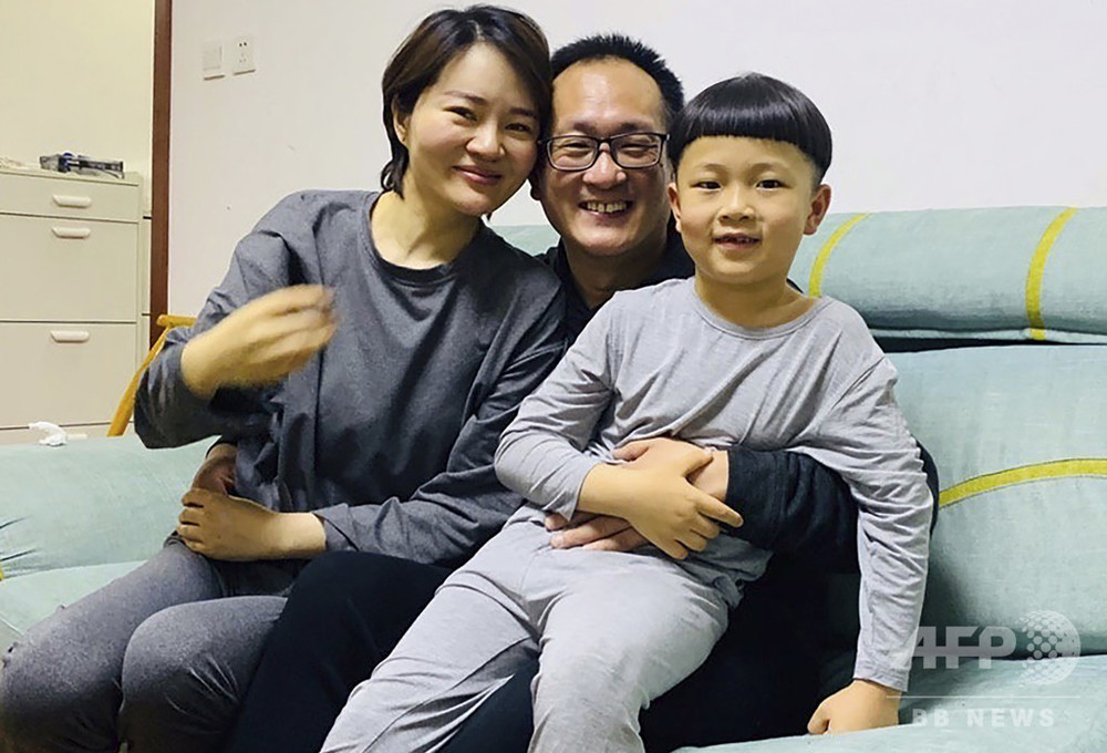 中国の著名人権派弁護士 ようやく家族と再会 出所後も隔離の末 写真3枚 国際ニュース Afpbb News