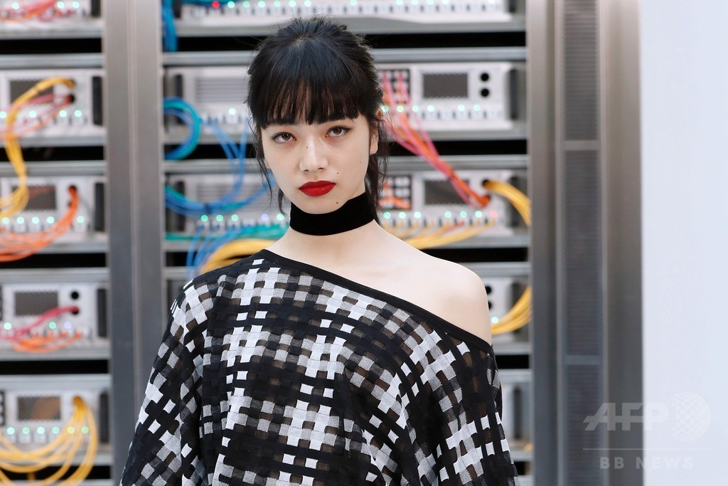 小松菜奈やリリーローズら、「シャネル」の来場ゲストをチェック！