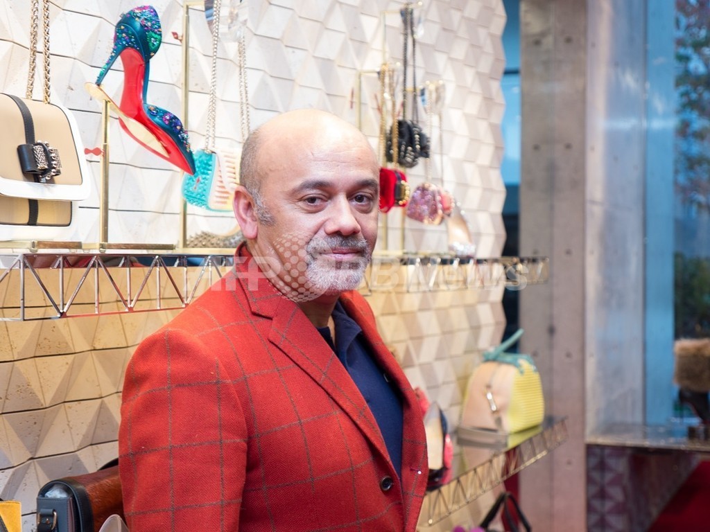 クリスチャン・ルブタンが語る、青山店の魅力とは？