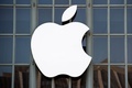 米アップルのロゴ（2016年9月7日撮影）。(c)Edelson / AFP